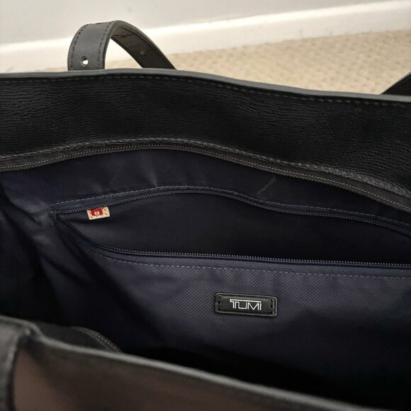 Tumi Sinclair Nora Tote Bag in Pebbled Black Double Handles Shoulder Purse - Picture 9 of 9